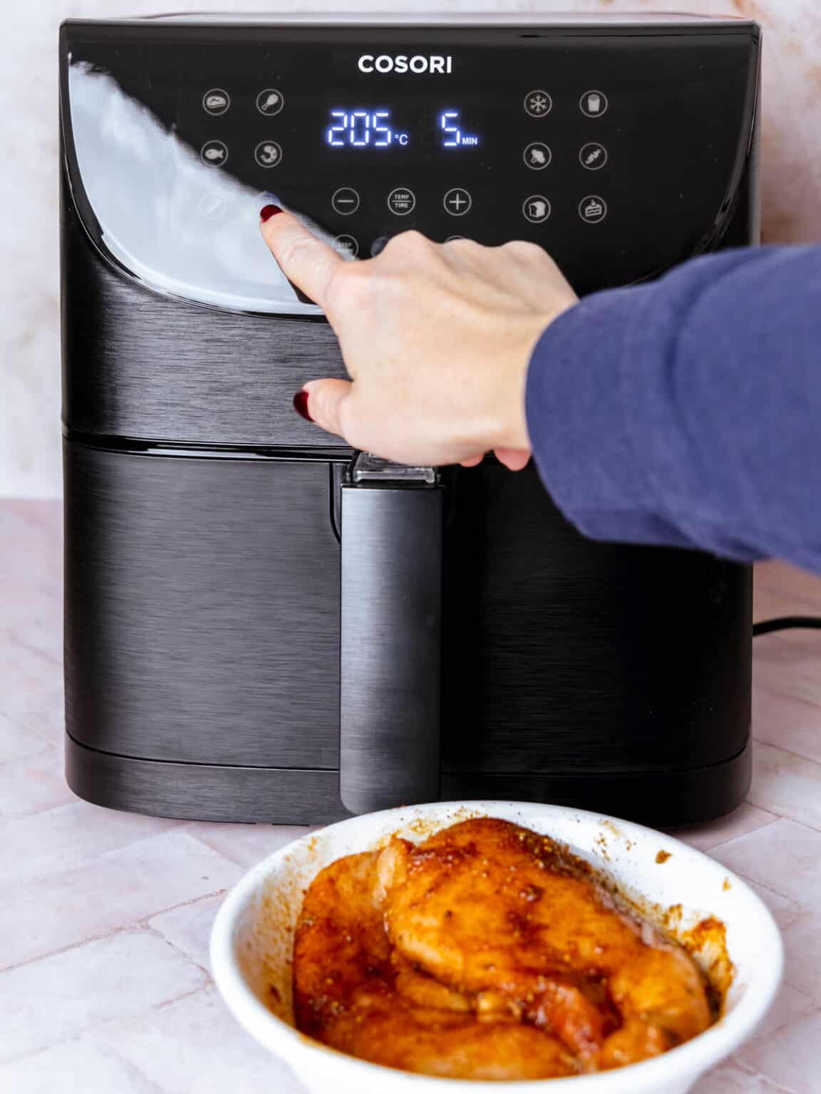 Saftige Hähnchenbrust im Airfryer - Soulfood LowCarberia Blog