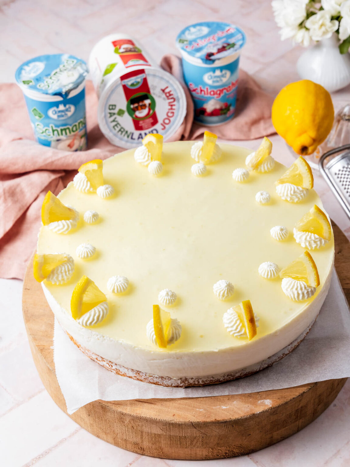 Leichte Zitronen-Joghurt-Torte - Soulfood LowCarberia Blog