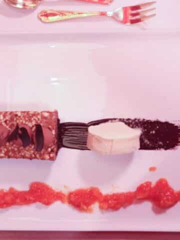 Nougat-Eis-Moussetraum - Das Perfekte Dinner Desserrezept
